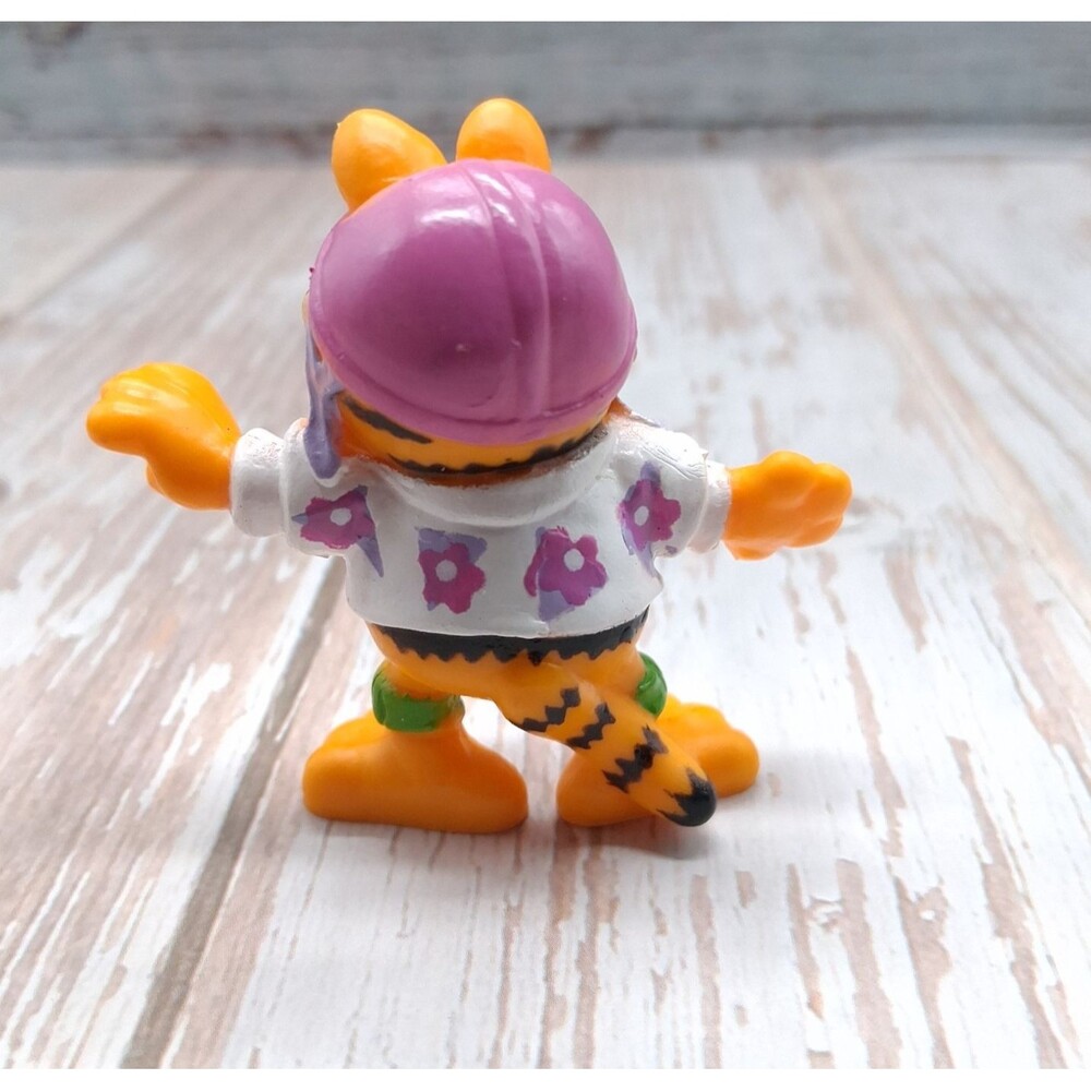 VTG 1981 Garfield Skater PVC Mini 2" Figure Mcdonalds Happy Meal Toy (Fig Only) - Picture 3 of 6